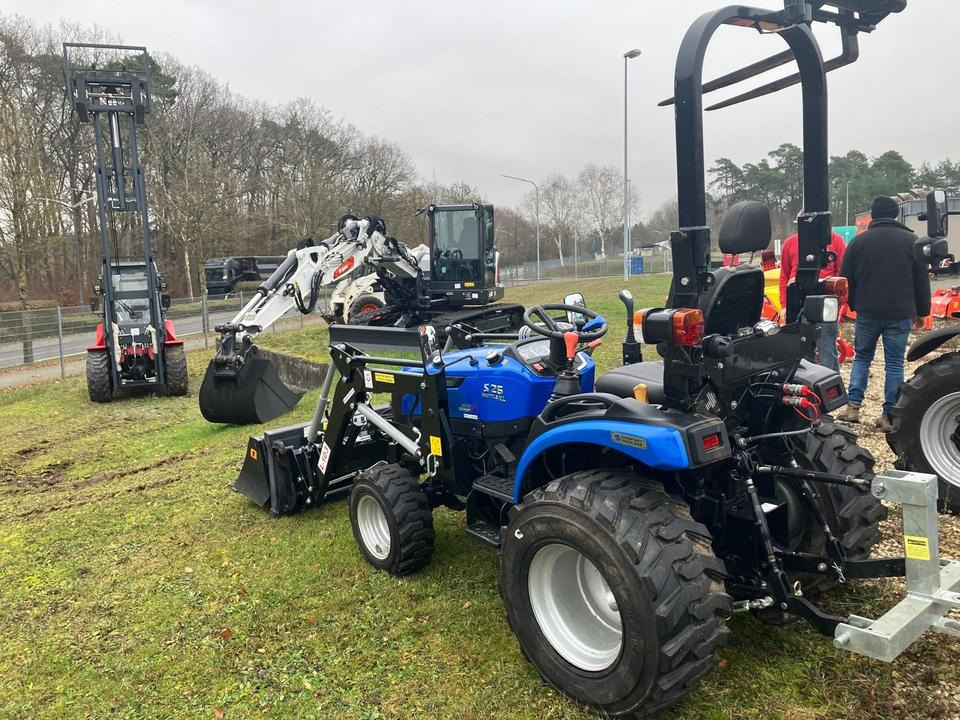 Kleintraktor Solis S26 Shuttle XL mit Frontlader - Mini tractor: foto 2 Kleintraktor Solis S26 Shuttle XL mit Frontlader - Mini tractor: foto 2