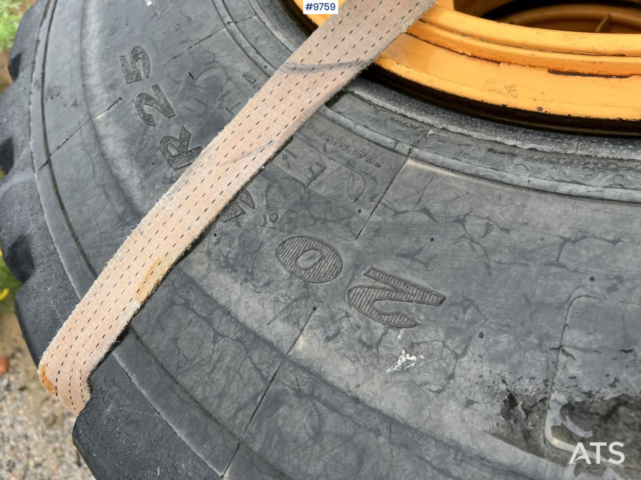 4x 20.5R25 tires on rims - Rueda completa para Maquinaria de construcción: foto 5 4x 20.5R25 tires on rims - Rueda completa para Maquinaria de construcción: foto 5