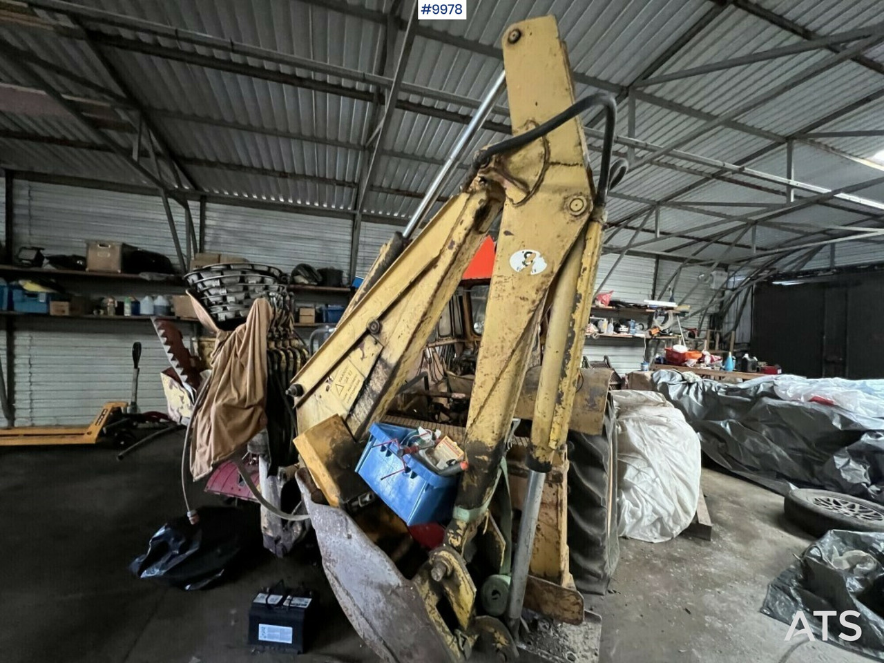 Tractor Backhoe loader- MASSEY-FERGUSON 203: foto 14