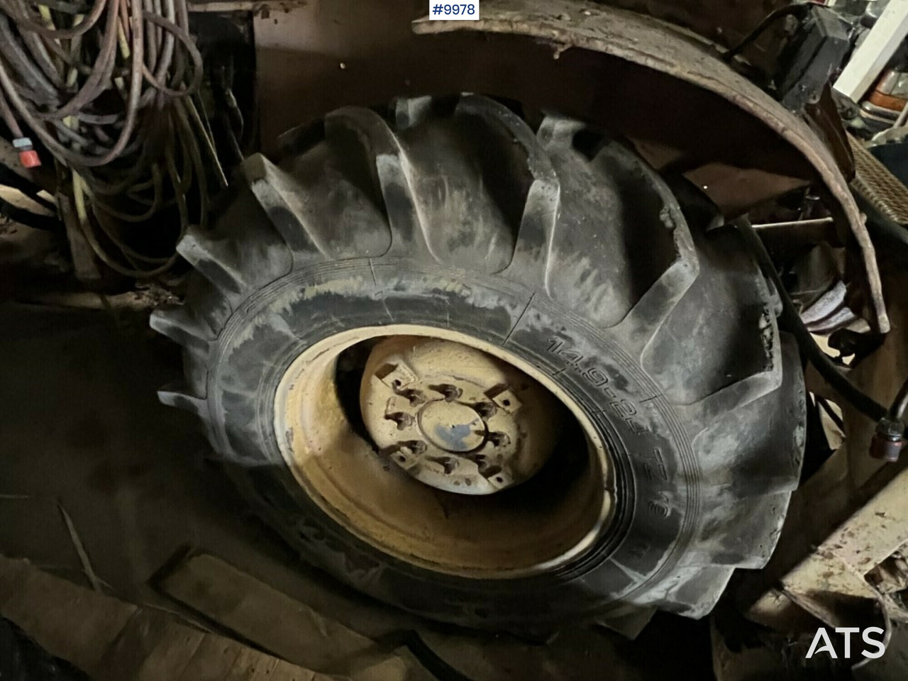 Tractor Backhoe loader- MASSEY-FERGUSON 203: foto 11