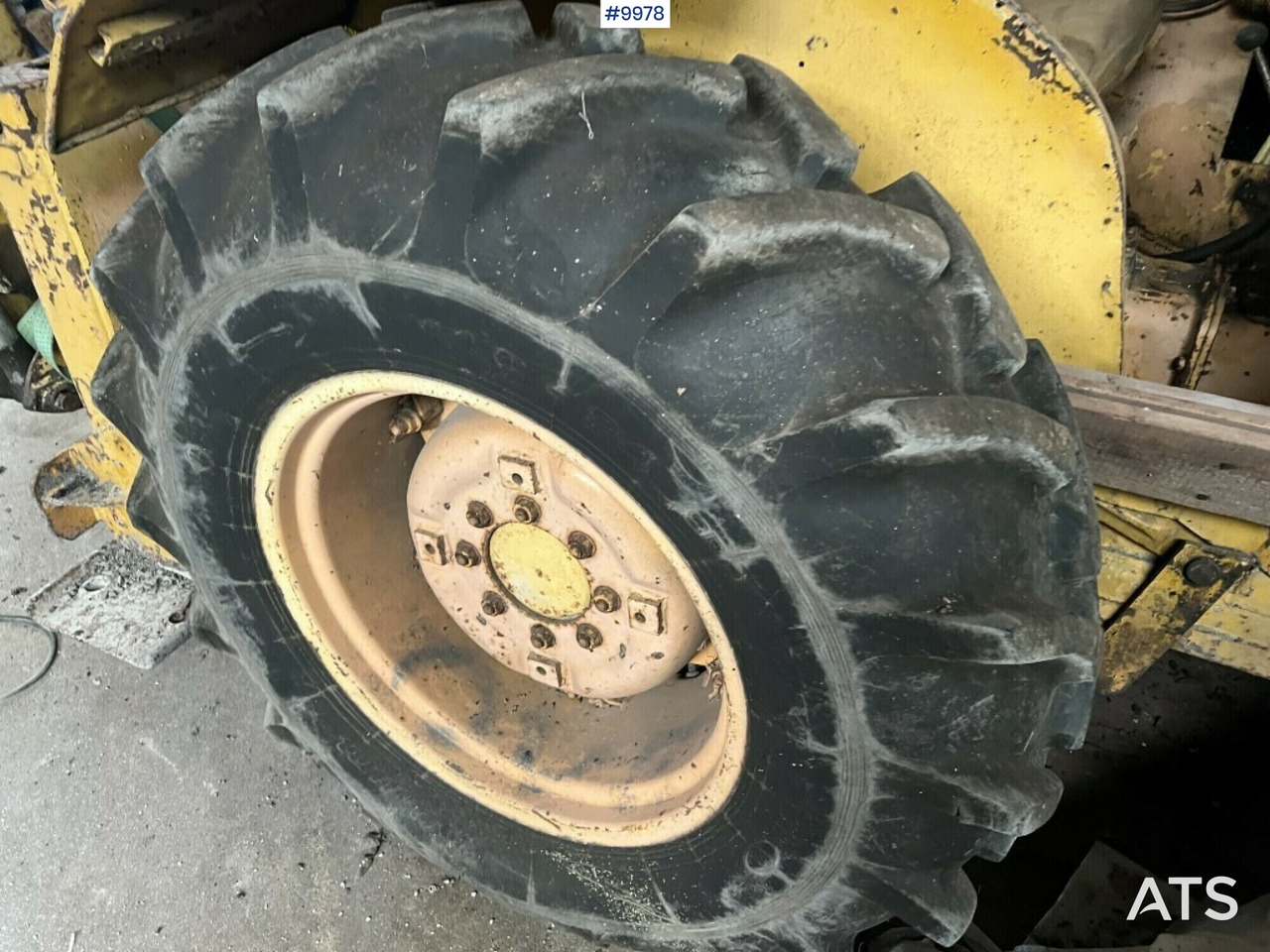 Tractor Backhoe loader- MASSEY-FERGUSON 203: foto 16