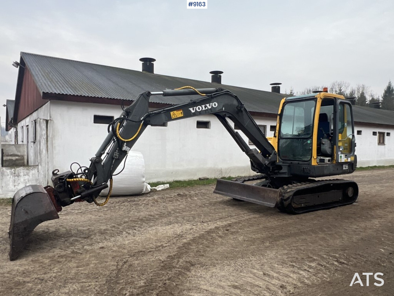 Crawler excavator Volvo EC55 (SEE VIDEO) - Miniexcavadora: foto 1 Crawler excavator Volvo EC55 (SEE VIDEO) - Miniexcavadora: foto 1