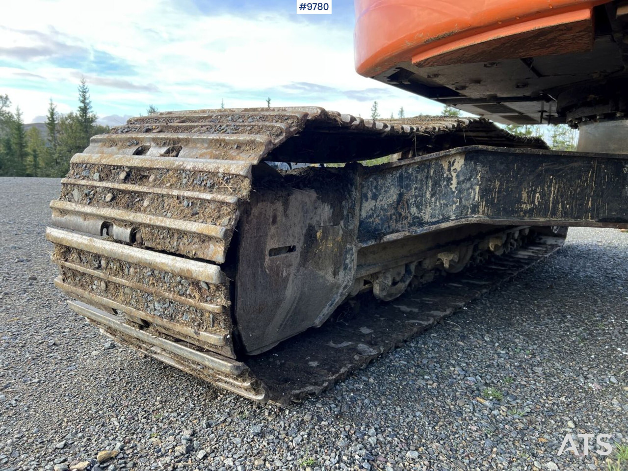 Excavadora de cadenas Hitachi ZX 225 US LC-L with excavation system and attachments: foto 19
