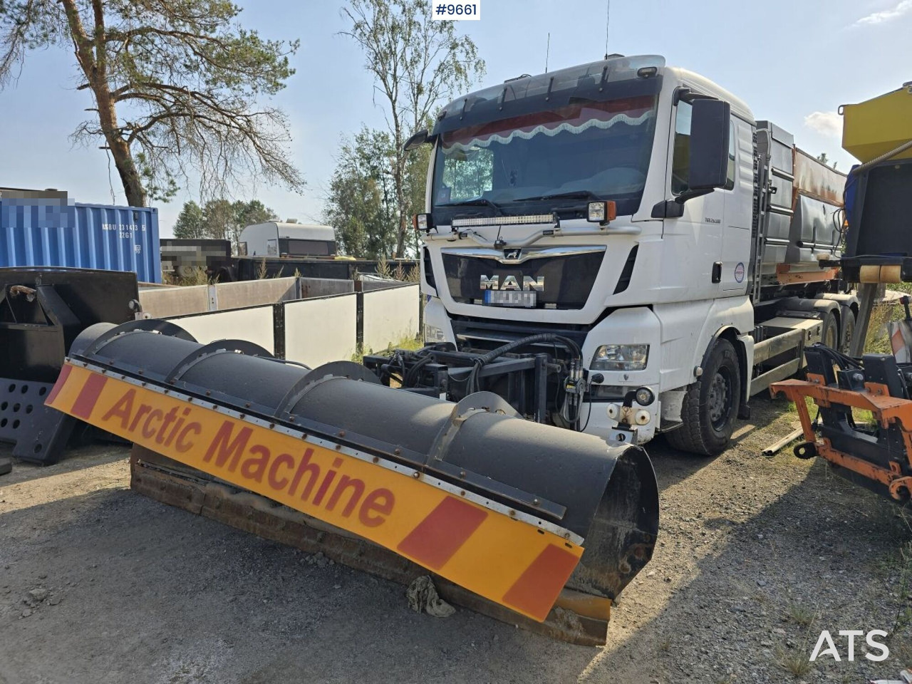 Hooklift Truck MAN TGX 25.500 - Camión multibasculante: foto 1 Hooklift Truck MAN TGX 25.500 - Camión multibasculante: foto 1