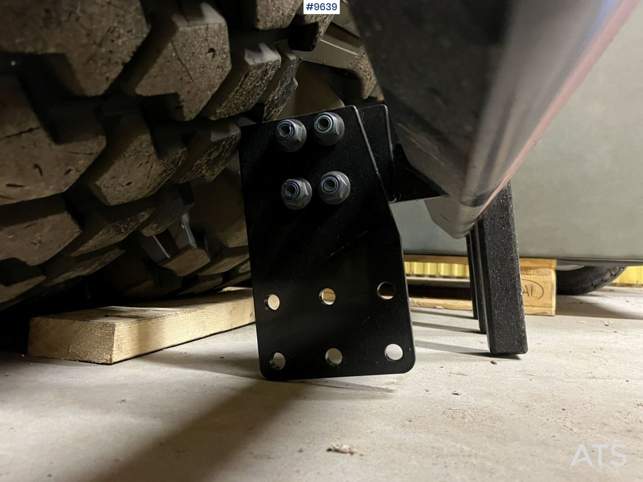 Asphalt beam - Implemento para Construcción de carreteras: foto 4 Asphalt beam - Implemento para Construcción de carreteras: foto 4