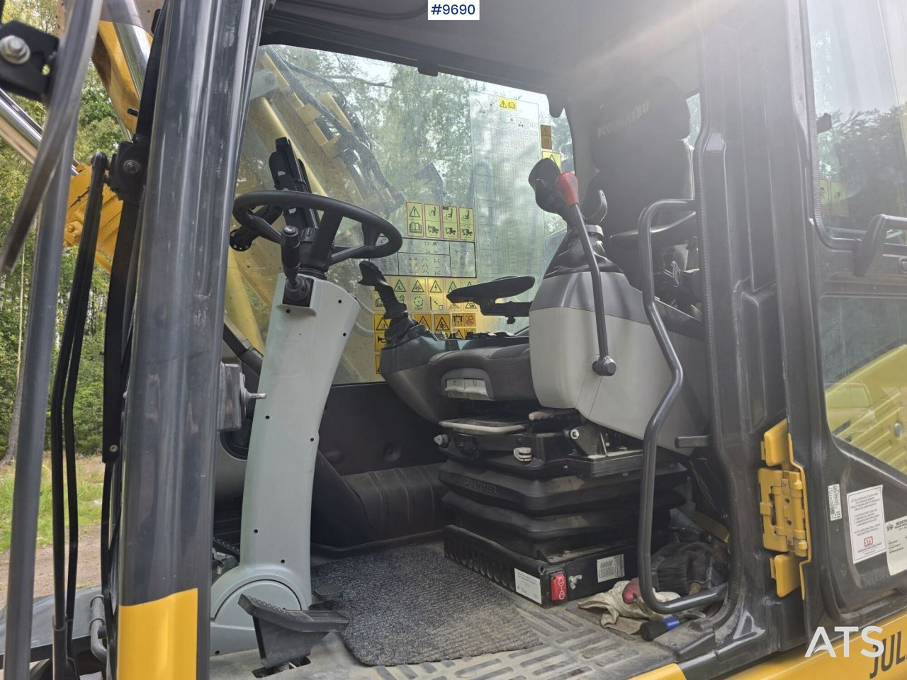 Komatsu PW160-11 with machine control - Excavadora de ruedas: foto 5 Komatsu PW160-11 with machine control - Excavadora de ruedas: foto 5