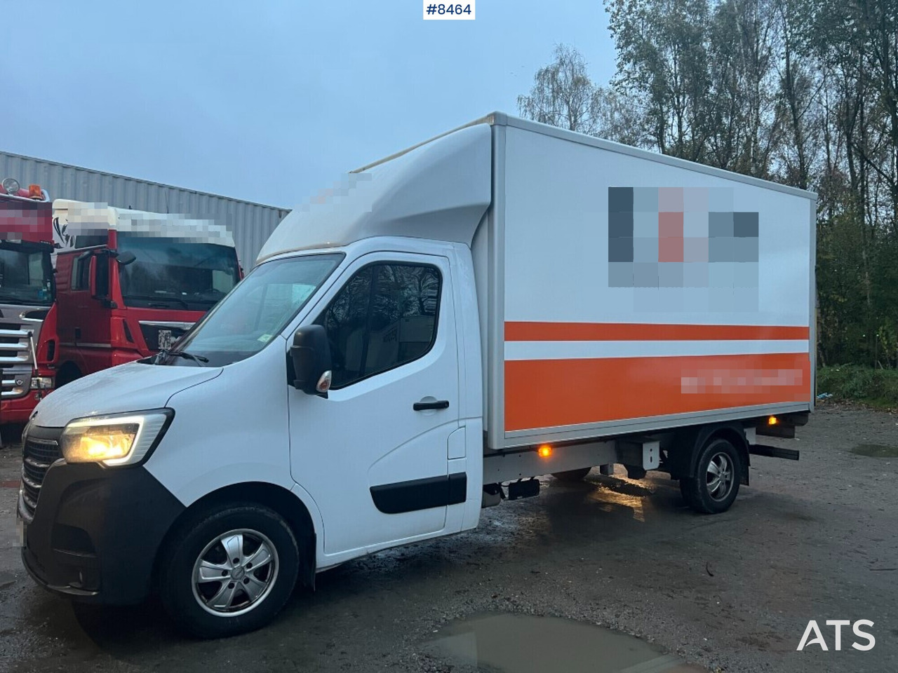 Renault master with tail lift - Furgoneta caja cerrada: foto 1 Renault master with tail lift - Furgoneta caja cerrada: foto 1