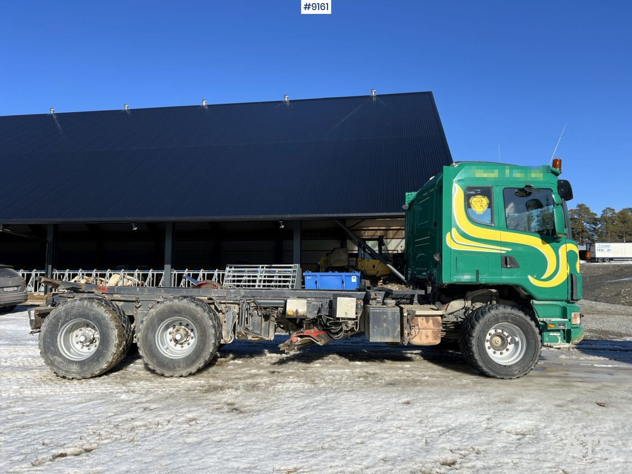Scania R124 with cameleont quick lock, underbite and plow attachments - Camión chasis: foto 3 Scania R124 with cameleont quick lock, underbite and plow attachments - Camión chasis: foto 3