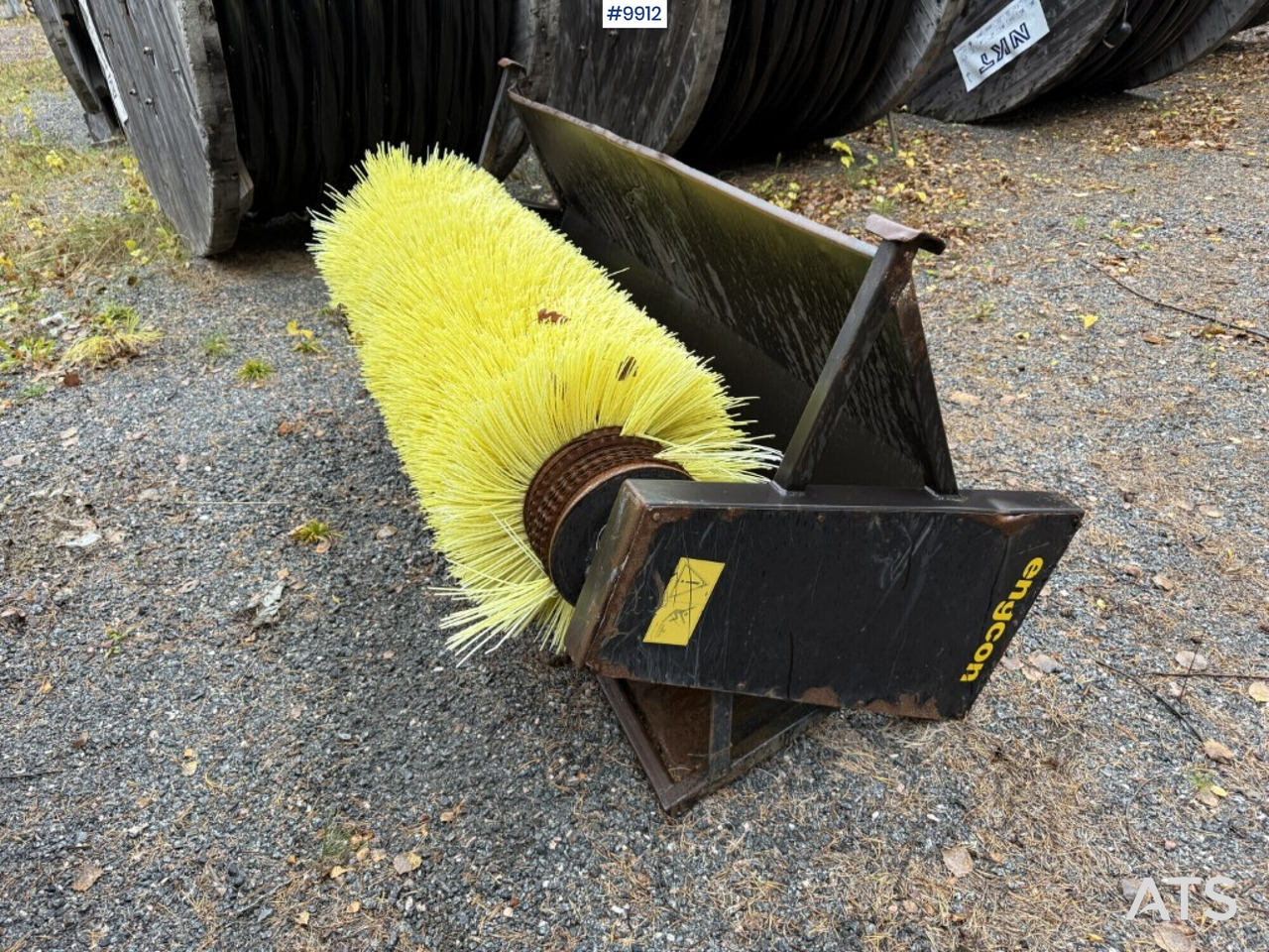 Sweeper Engcon SOP-SR1800-S60 - Barredora cucharón: foto 1 Sweeper Engcon SOP-SR1800-S60 - Barredora cucharón: foto 1