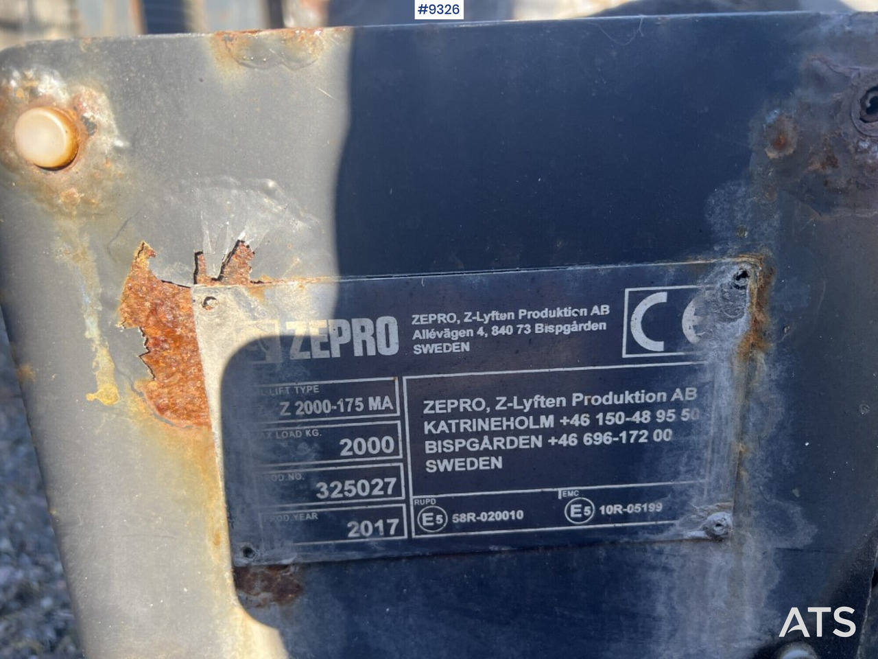 Tail lift Zepro Z2000-175MA - Trampilla elevadora: foto 4 Tail lift Zepro Z2000-175MA - Trampilla elevadora: foto 4