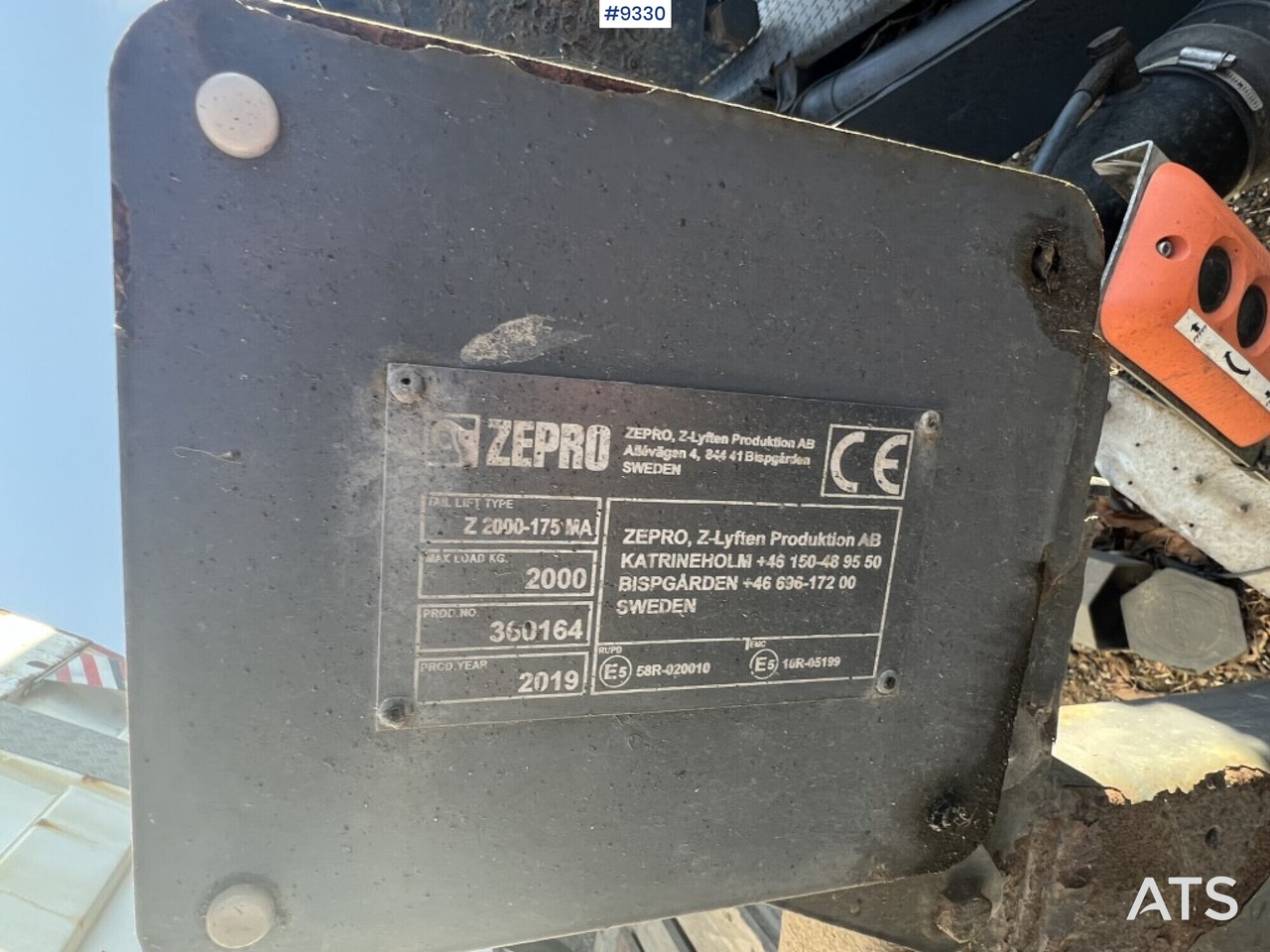 Tail lift Zepro Z2000-175MA - Trampilla elevadora: foto 3 Tail lift Zepro Z2000-175MA - Trampilla elevadora: foto 3