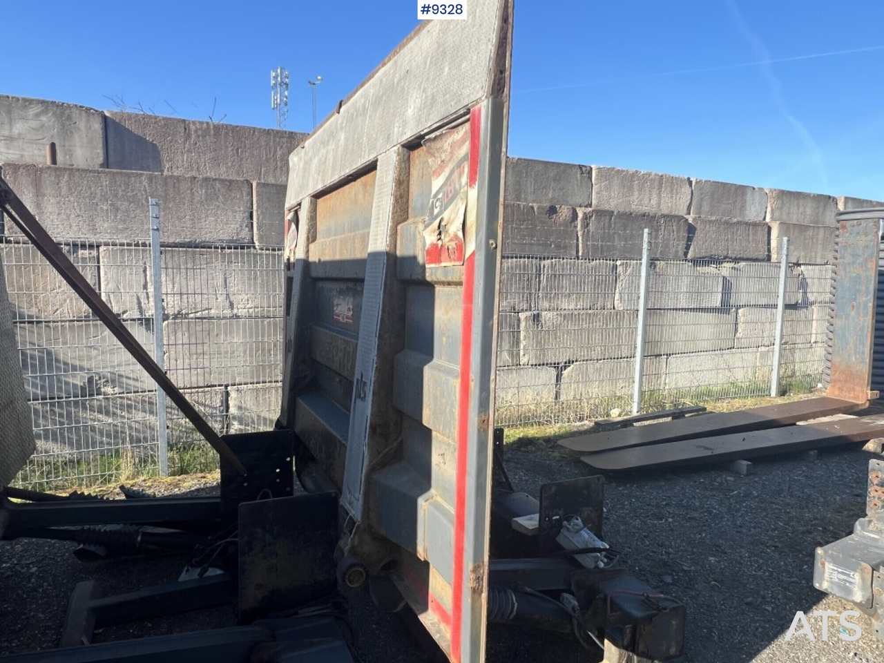 Tail lift - Zepro- ZHD 2000-155MA - Trampilla elevadora: foto 2 Tail lift - Zepro- ZHD 2000-155MA - Trampilla elevadora: foto 2