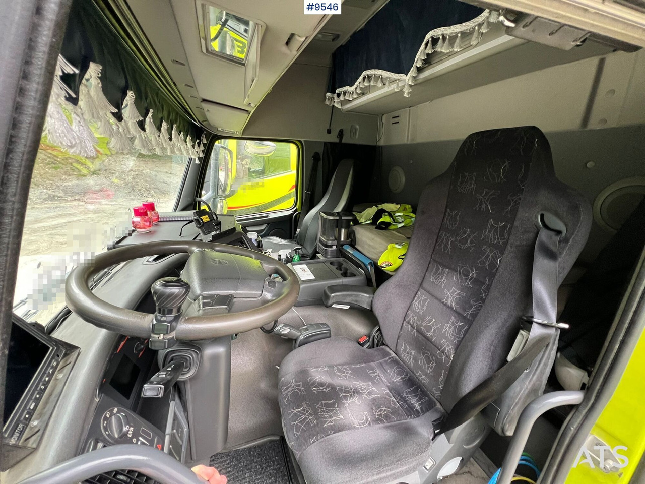 Volvo FM 8*4 Tridem Lastväxlare - Camión multibasculante: foto 5 Volvo FM 8*4 Tridem Lastväxlare - Camión multibasculante: foto 5