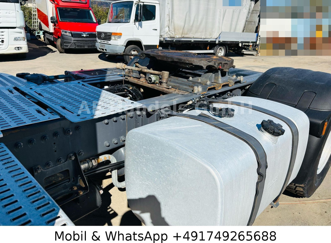 Cabeza tractora nuevo DAF XF 530 SC BL PXP 4x4 *Retarder/Hydr./Standklima: foto 10