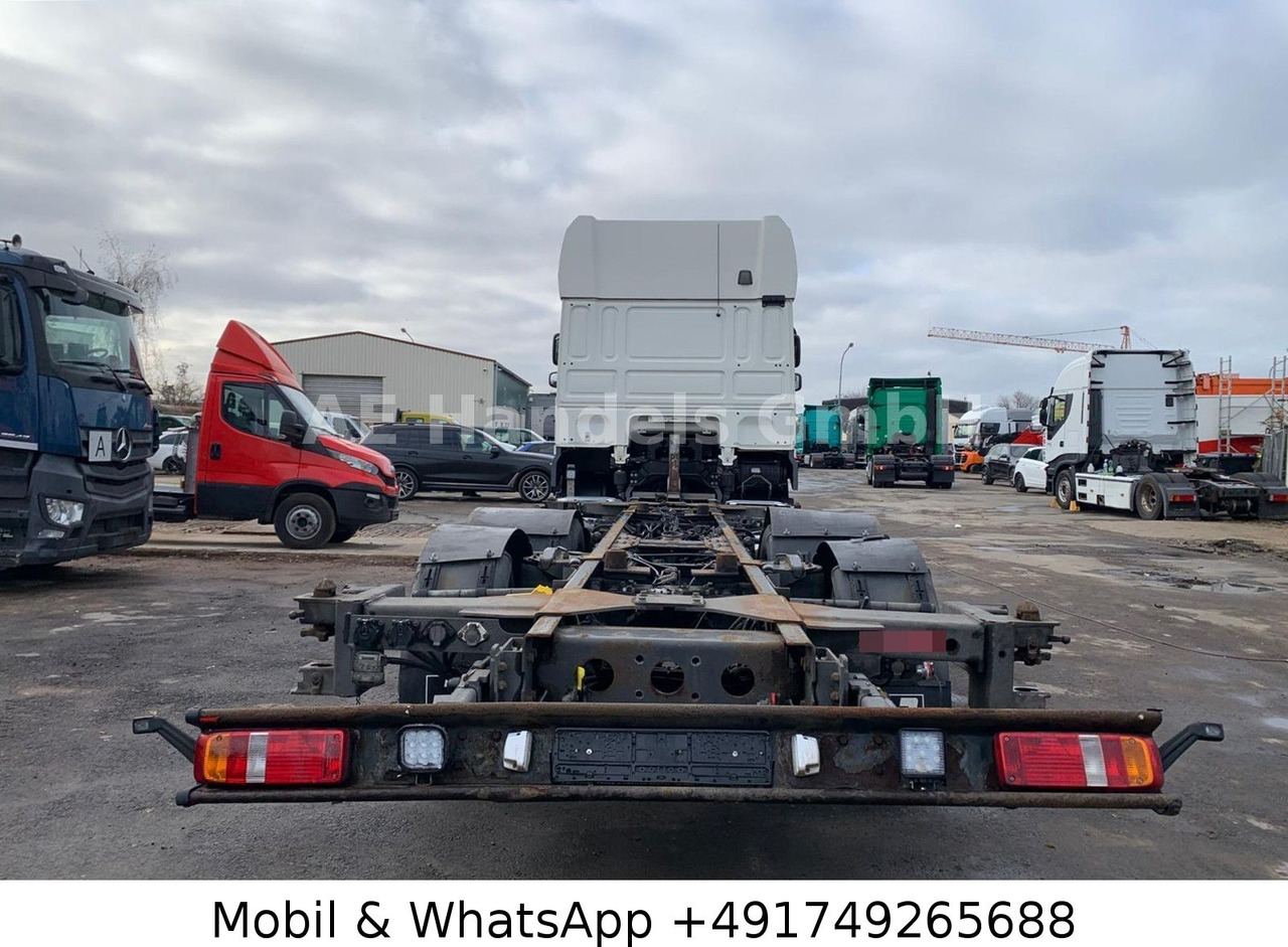 DAF XF 460 SSC LL BDF *Liftachse/ACC/LDW/2xTank/AHK - Camión portacontenedore/ Intercambiable: foto 3 DAF XF 460 SSC LL BDF *Liftachse/ACC/LDW/2xTank/AHK - Camión portacontenedore/ Intercambiable: foto 3