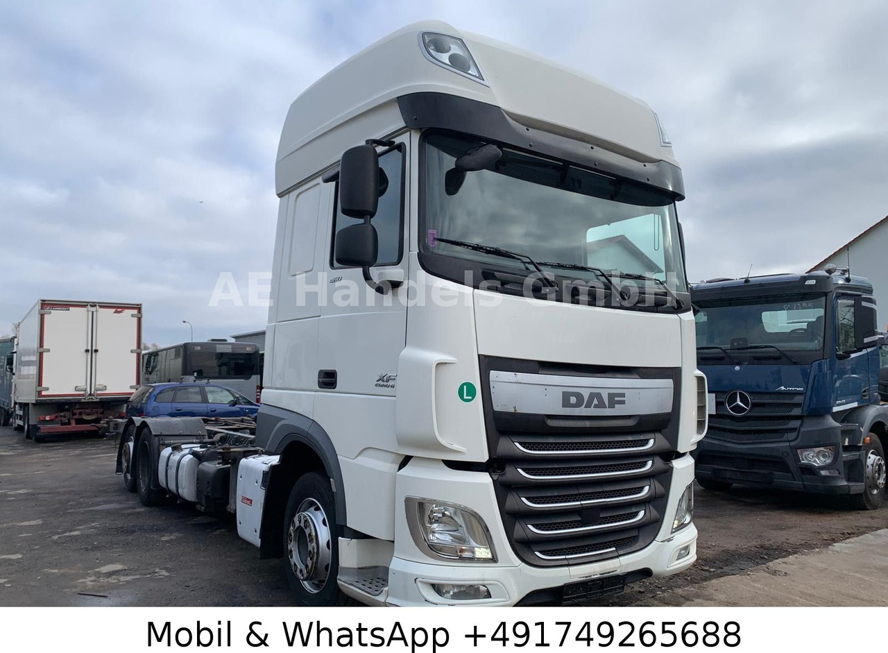 DAF XF 460 SSC LL BDF *Liftachse/ACC/LDW/2xTank/AHK - Camión portacontenedore/ Intercambiable: foto 1 DAF XF 460 SSC LL BDF *Liftachse/ACC/LDW/2xTank/AHK - Camión portacontenedore/ Intercambiable: foto 1