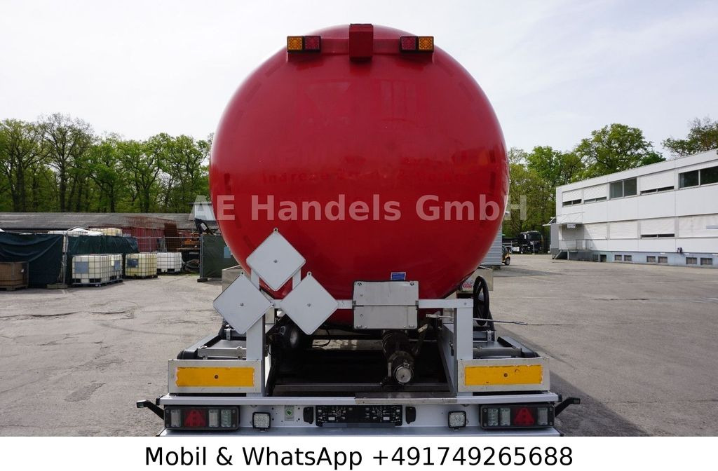 Feldbinder TSA 32.3 Aluminium Bitumen*ADR/32.000Ltr./3-Axle - Semirremolque cisterna: foto 4 Feldbinder TSA 32.3 Aluminium Bitumen*ADR/32.000Ltr./3-Axle - Semirremolque cisterna: foto 4