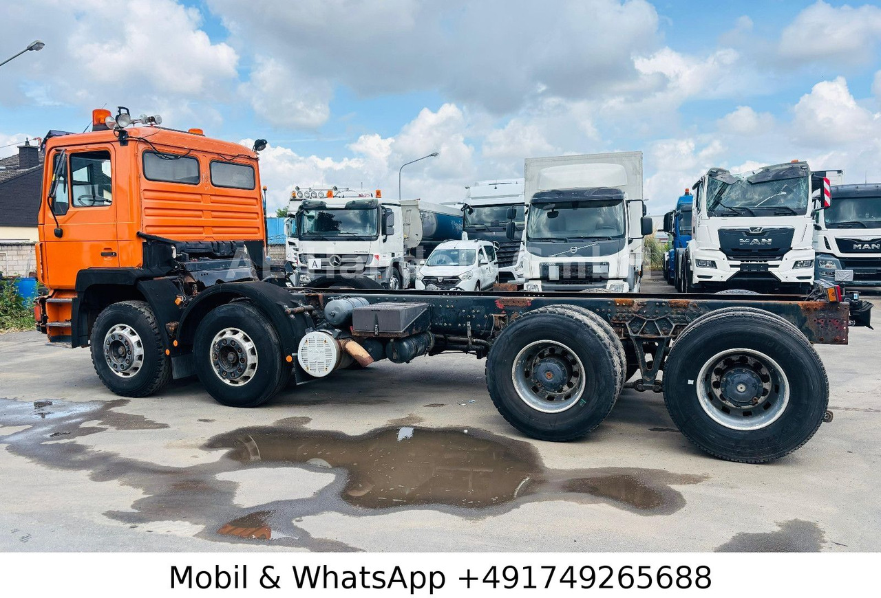 MAN E65 5-40 BL 8x4 *Retarder/Analog/AP/Tempomat/AHK - Camión chasis: foto 2 MAN E65 5-40 BL 8x4 *Retarder/Analog/AP/Tempomat/AHK - Camión chasis: foto 2