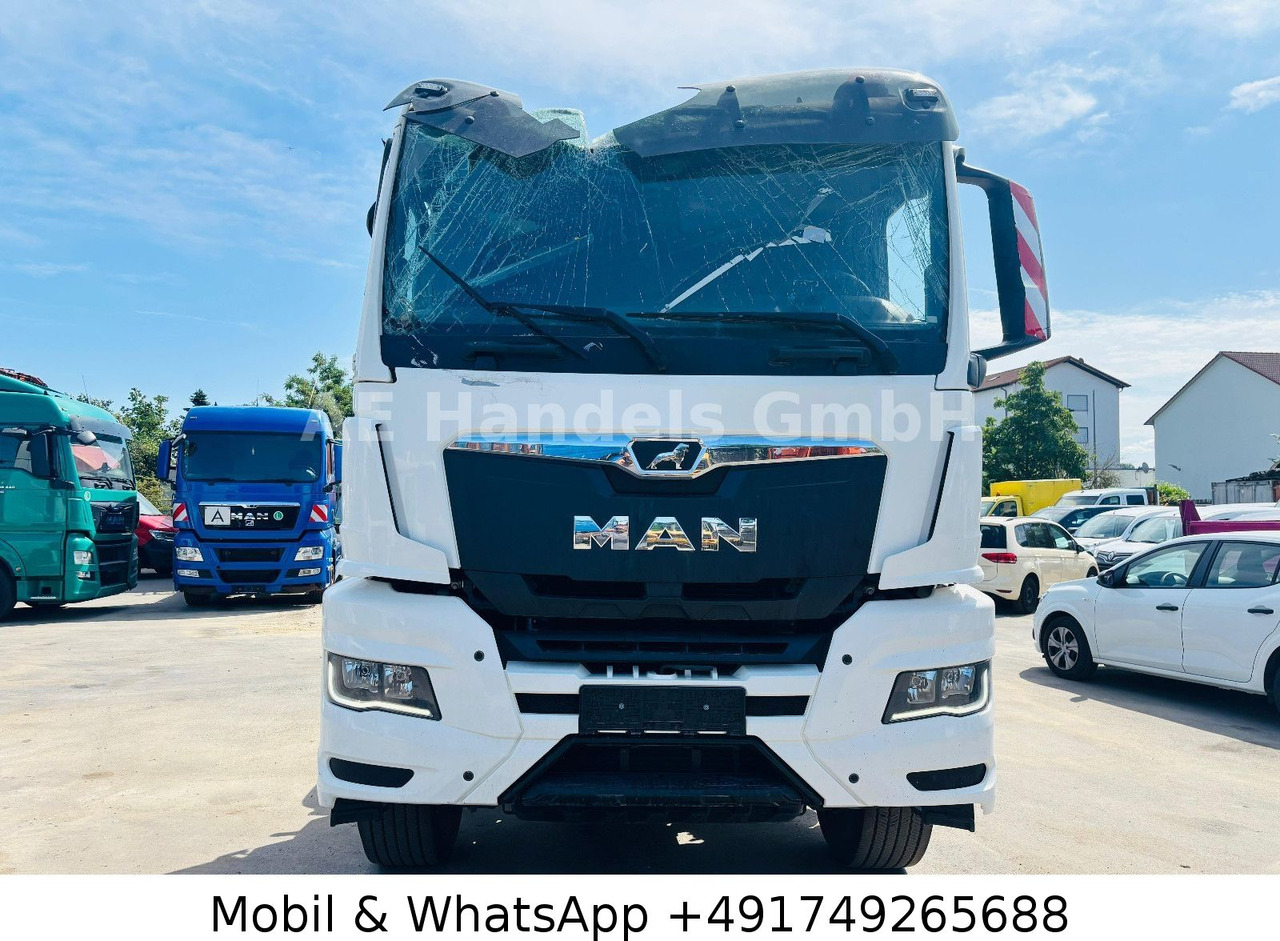 MAN TGS 32.520 GN BB 8x4 *ACC / AP / LED - Camión chasis: foto 2 MAN TGS 32.520 GN BB 8x4 *ACC / AP / LED - Camión chasis: foto 2