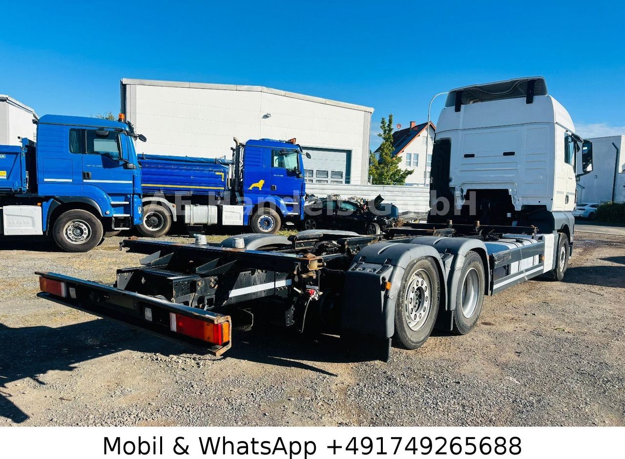 MAN TGX 26.460 BDF XLX LL 6x2 *Retarder/ACC/Lift/AHK - Camión portacontenedore/ Intercambiable: foto 3 MAN TGX 26.460 BDF XLX LL 6x2 *Retarder/ACC/Lift/AHK - Camión portacontenedore/ Intercambiable: foto 3