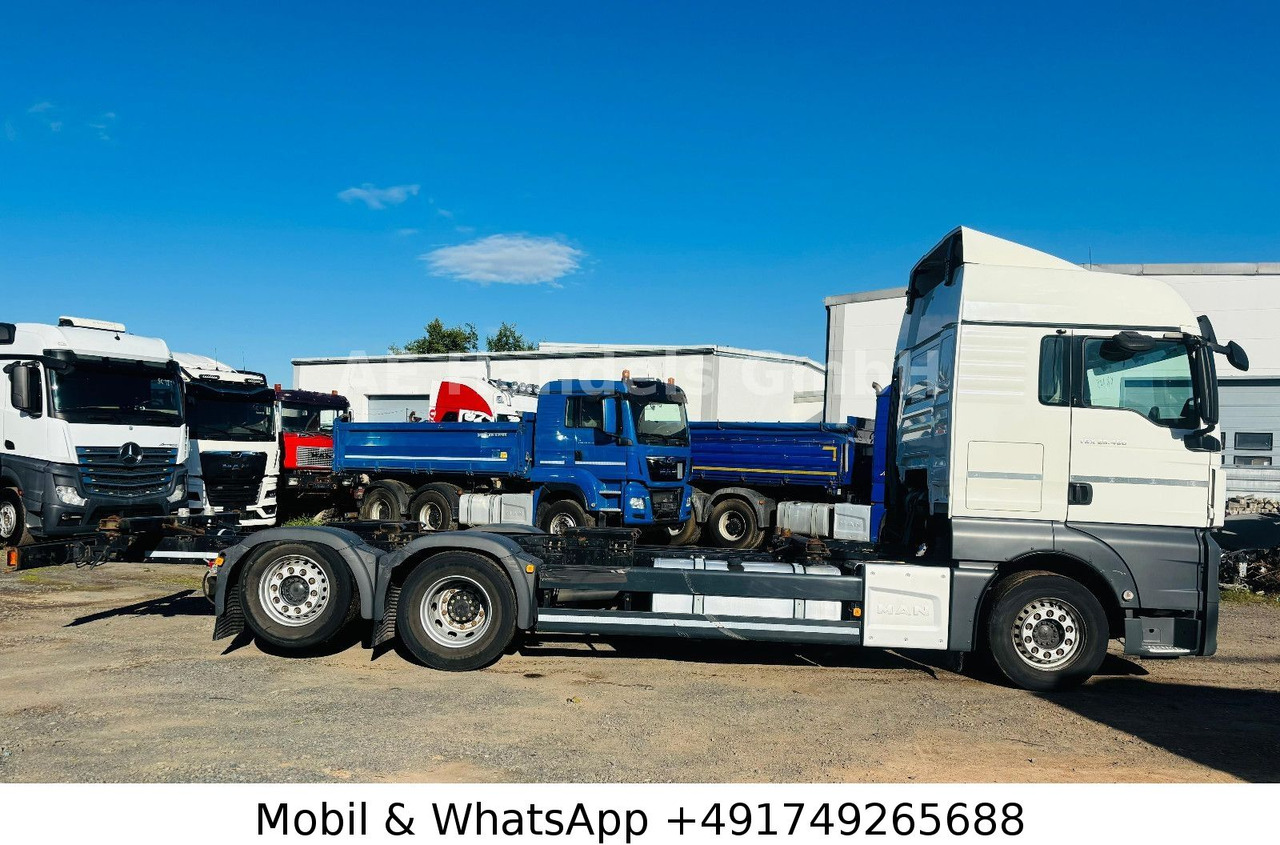 MAN TGX 26.460 BDF XLX LL 6x2 *Retarder/ACC/Lift/AHK - Camión portacontenedore/ Intercambiable: foto 2 MAN TGX 26.460 BDF XLX LL 6x2 *Retarder/ACC/Lift/AHK - Camión portacontenedore/ Intercambiable: foto 2