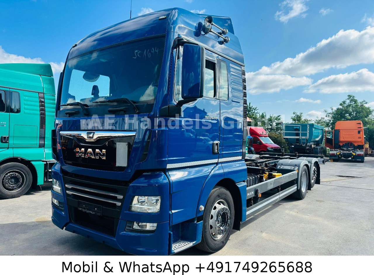 MAN TGX 26.510 XLX LL 6x2*Retarder/Lenk+Lift/ACC/LDW - Camión portacontenedore/ Intercambiable: foto 1 MAN TGX 26.510 XLX LL 6x2*Retarder/Lenk+Lift/ACC/LDW - Camión portacontenedore/ Intercambiable: foto 1