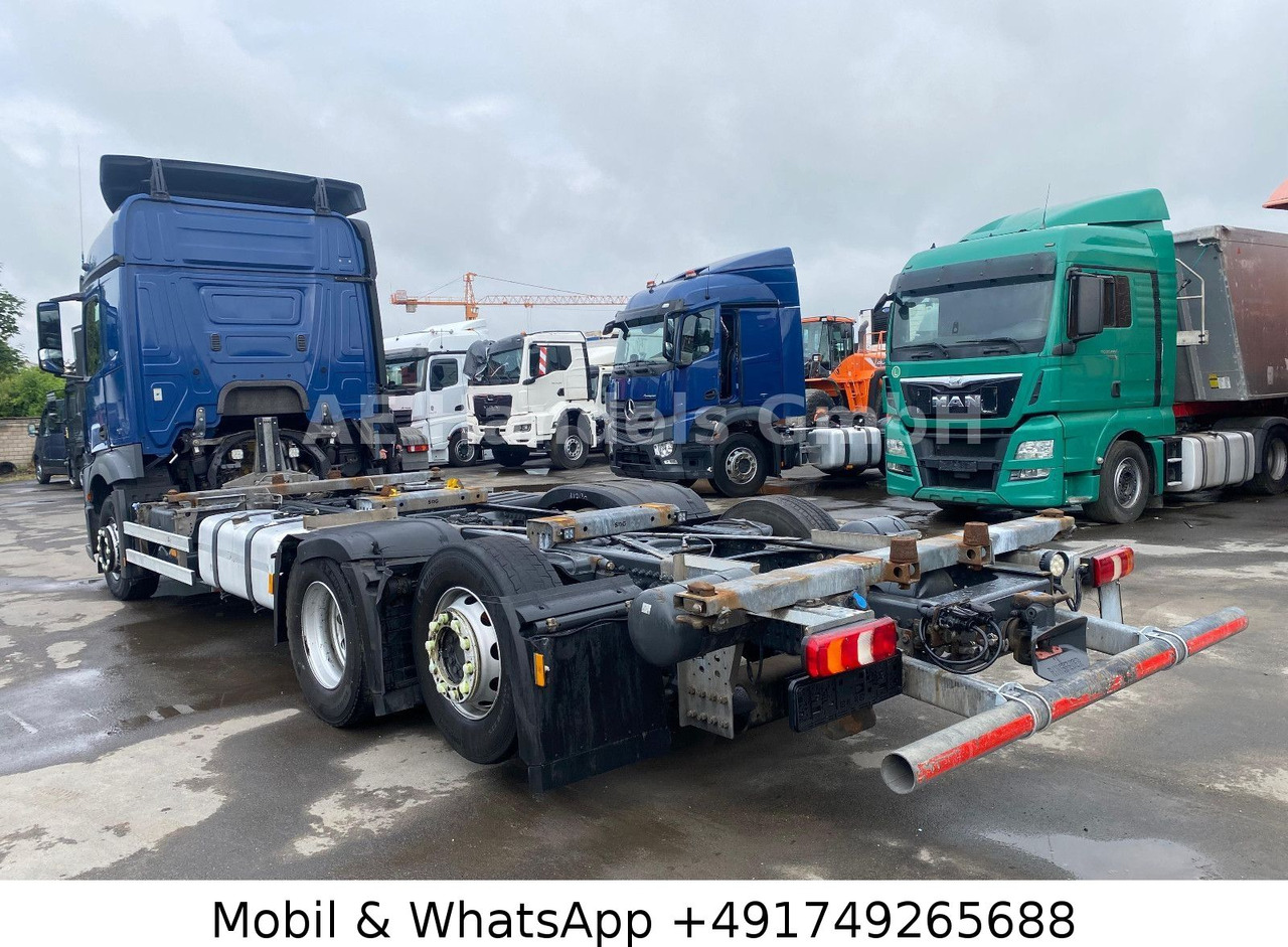Mercedes-Benz Benz Actros IV 2542 L LL 6x2 *Retarder/Lift/LDW - Camión portacontenedore/ Intercambiable: foto 5 Mercedes-Benz Benz Actros IV 2542 L LL 6x2 *Retarder/Lift/LDW - Camión portacontenedore/ Intercambiable: foto 5