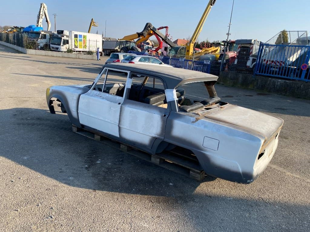 Alfa GUILIA 1300 SUPER NUOVA/Origine France/Oldtimer - Coche: foto 2 Alfa GUILIA 1300 SUPER NUOVA/Origine France/Oldtimer - Coche: foto 2