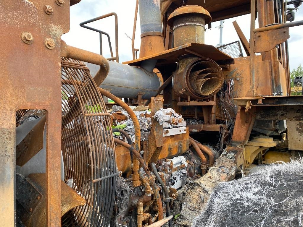 Cargadora de ruedas CAT 966 G endommagée Complete ou pour pièces: foto 40