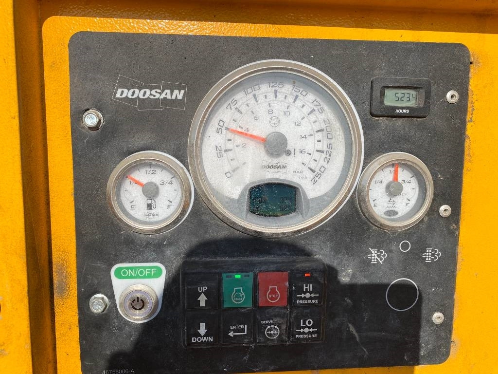 Compresor de aire Doosan 12/205 Stage V / BOBCAT PA12.20 1er Main endommagé: foto 9