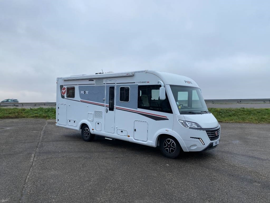 Fiat DUCATO MAXI 160 Multijet 2,2D/PILOTE G741endommagé - Autocaravana integral: foto 3 Fiat DUCATO MAXI 160 Multijet 2,2D/PILOTE G741endommagé - Autocaravana integral: foto 3