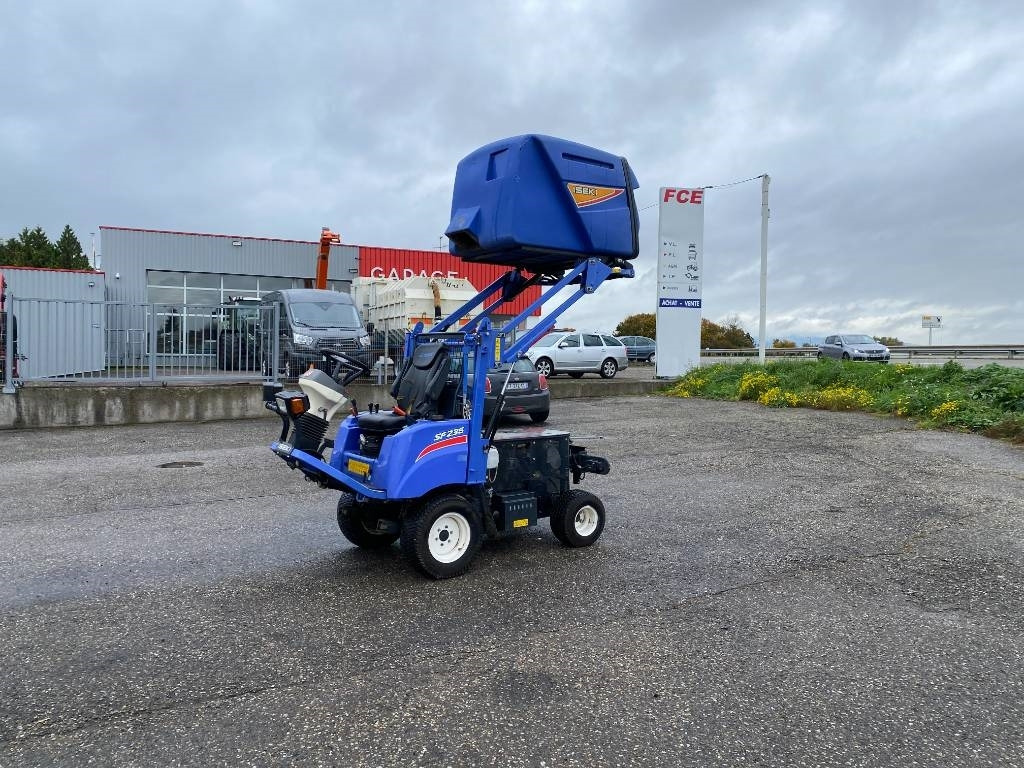 Iseki SF 235F 1er Main endommagée - Cortacésped: foto 2 Iseki SF 235F 1er Main endommagée - Cortacésped: foto 2