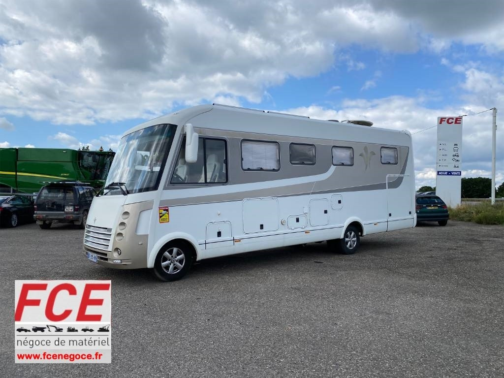 Iveco Niesmann+Bischoff FLAIR 800i CEBW - Autocaravana integral: foto 1 Iveco Niesmann+Bischoff FLAIR 800i CEBW - Autocaravana integral: foto 1