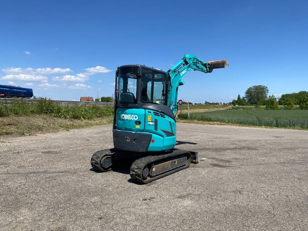 Kobelco SK28SR-6E 1er Main Origine Française endommagée - Miniexcavadora: foto 4 Kobelco SK28SR-6E 1er Main Origine Française endommagée - Miniexcavadora: foto 4