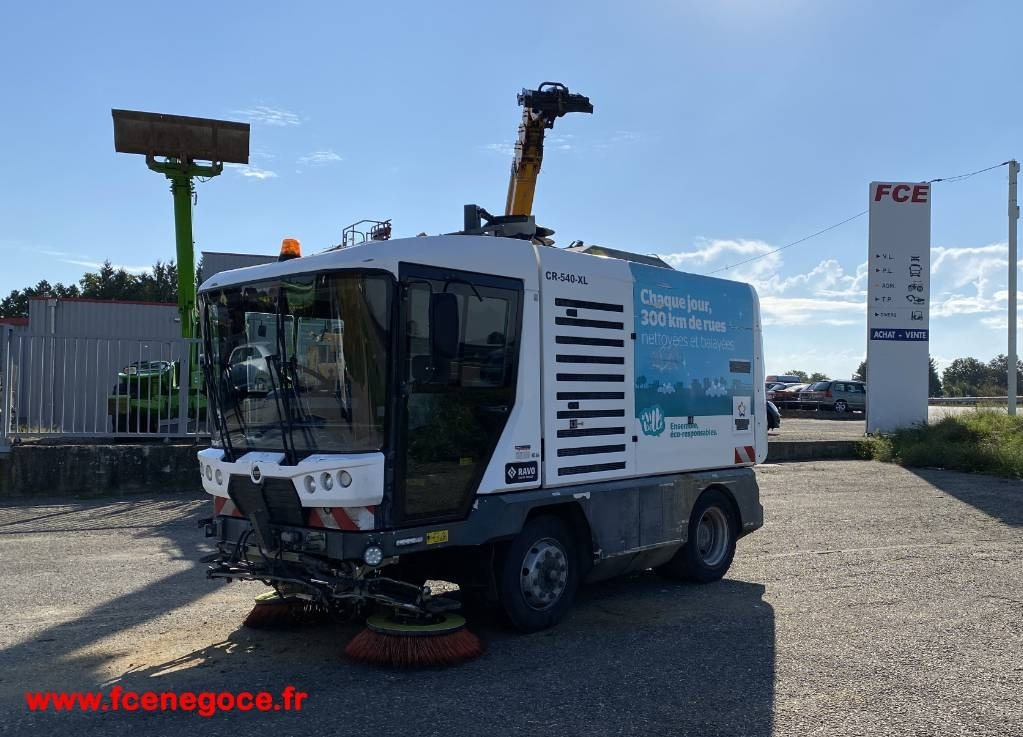 Ravo CR 540 Euro6 Certificat CE / Origine Française - Barredora cucharón: foto 1 Ravo CR 540 Euro6 Certificat CE / Origine Française - Barredora cucharón: foto 1