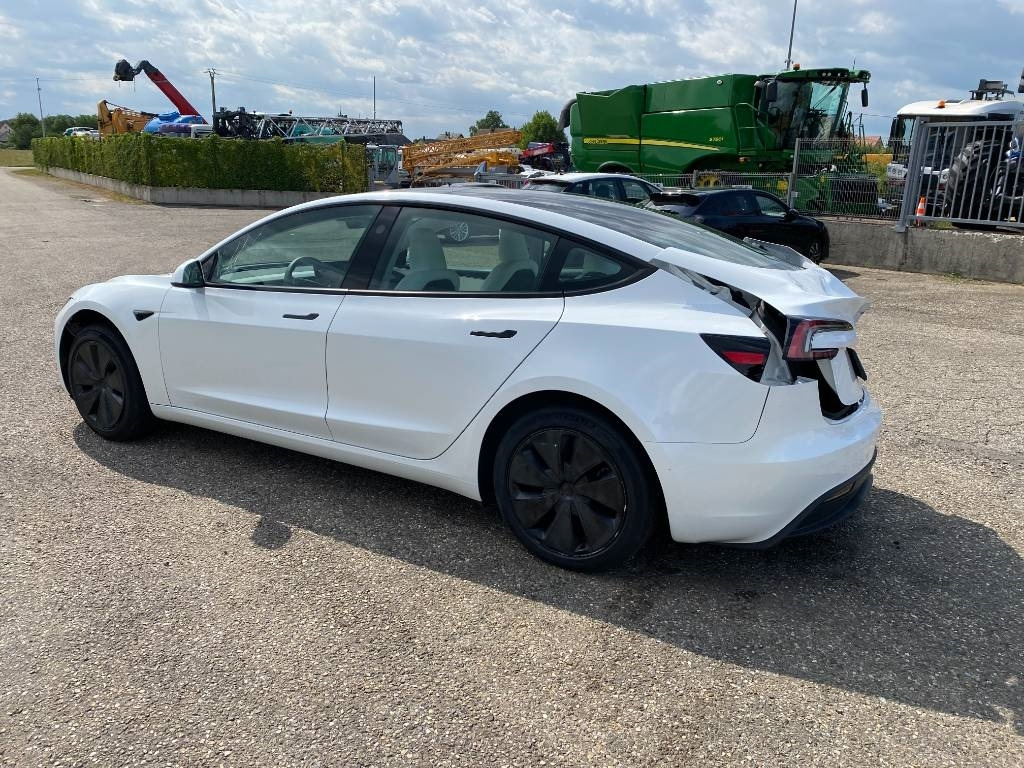 Coche Tesla MODEL 3 5YJ3 Carte Grise Française endommagée: foto 6