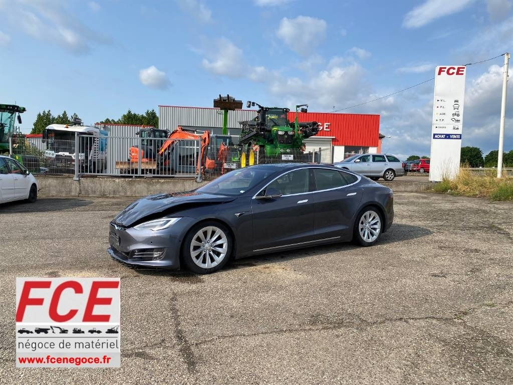 Tesla MODEL S 100D Carte Grise Française endommagée - Coche: foto 1 Tesla MODEL S 100D Carte Grise Française endommagée - Coche: foto 1