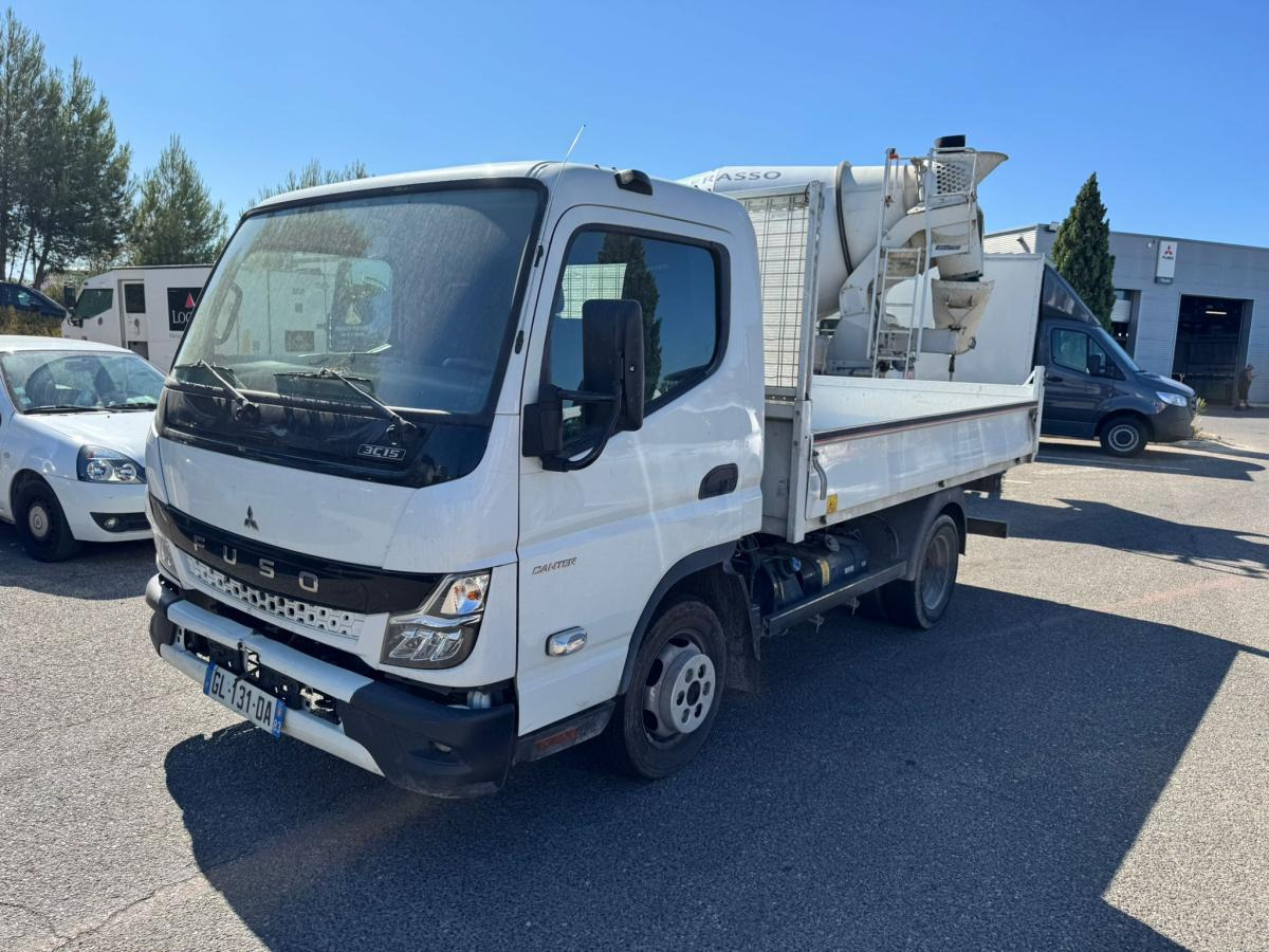 Mitsubishi Fuso Canter 3C15 - Volquete furgoneta: foto 3 Mitsubishi Fuso Canter 3C15 - Volquete furgoneta: foto 3