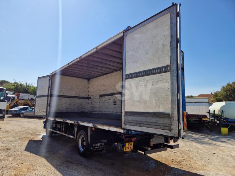 Renault Midlum 220 DCI - Camión caja cerrada: foto 4 Renault Midlum 220 DCI - Camión caja cerrada: foto 4