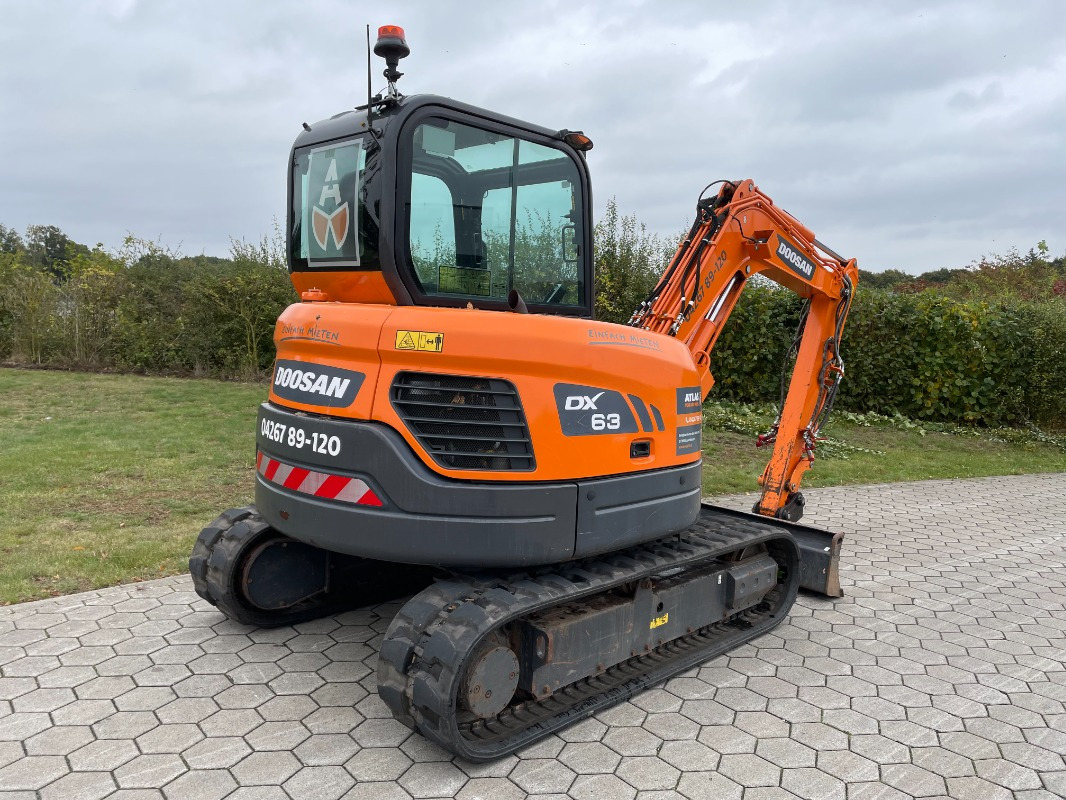 Doosan DX63-3 - Miniexcavadora: foto 2 Doosan DX63-3 - Miniexcavadora: foto 2