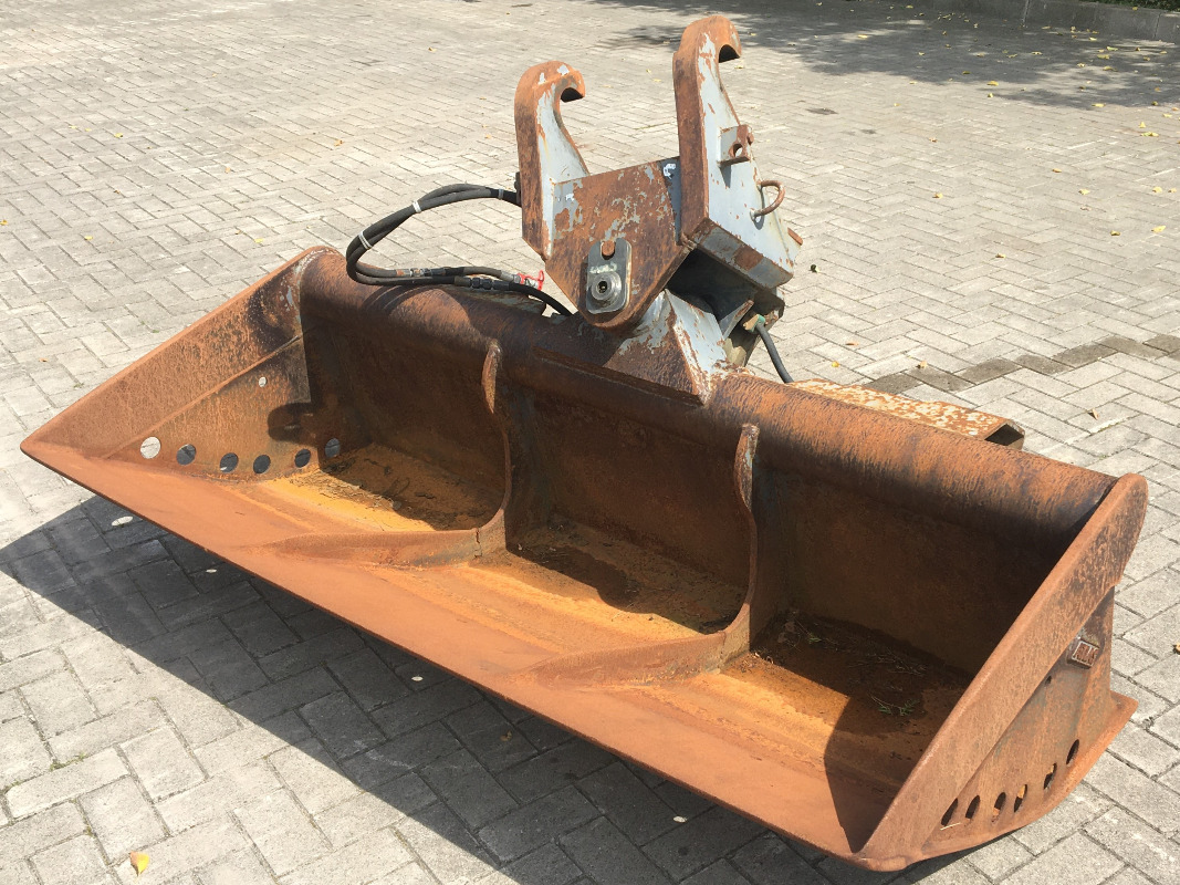 GRABENLÖFFEL 2.000 MM BRE - Cazo: foto 1 GRABENLÖFFEL 2.000 MM BRE - Cazo: foto 1