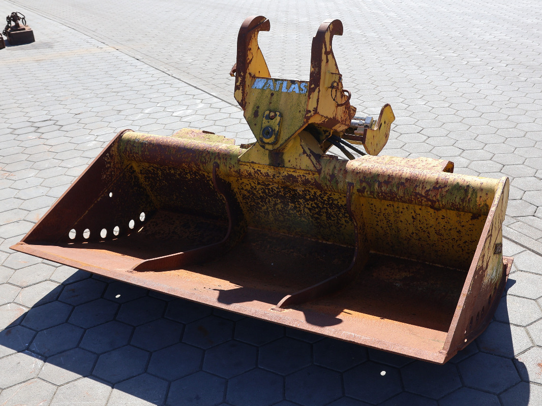 GRABENLÖFFEL, 2000 MM BRE - Cazo: foto 1 GRABENLÖFFEL, 2000 MM BRE - Cazo: foto 1