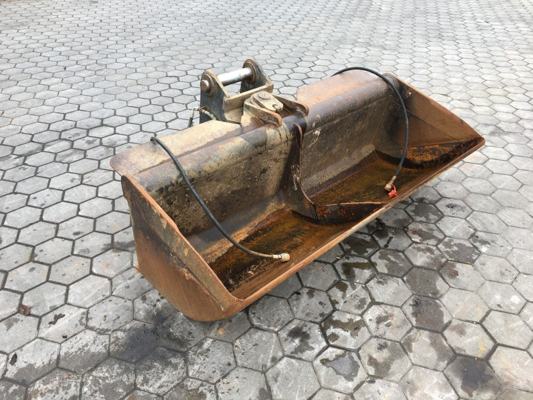 GRABENLÖFFEL HYDRAULISCH - Cazo: foto 1 GRABENLÖFFEL HYDRAULISCH - Cazo: foto 1