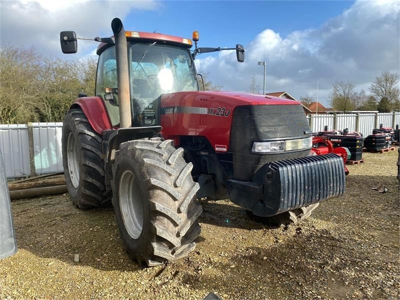 Case IH Magnum MX 230 - Tractor: foto 1 Case IH Magnum MX 230 - Tractor: foto 1