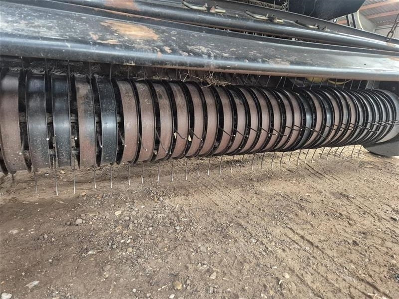 New Holland BR7070 med rotorsnitter Snitter - Rotoempacadora: foto 4 New Holland BR7070 med rotorsnitter Snitter - Rotoempacadora: foto 4