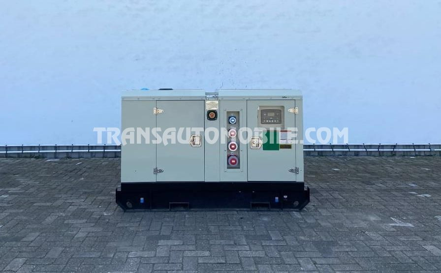 Perkins 15 kVA 1.5L DIESEL - EXPORT OUT EU - Generador industriale: foto 4 Perkins 15 kVA 1.5L DIESEL - EXPORT OUT EU - Generador industriale: foto 4