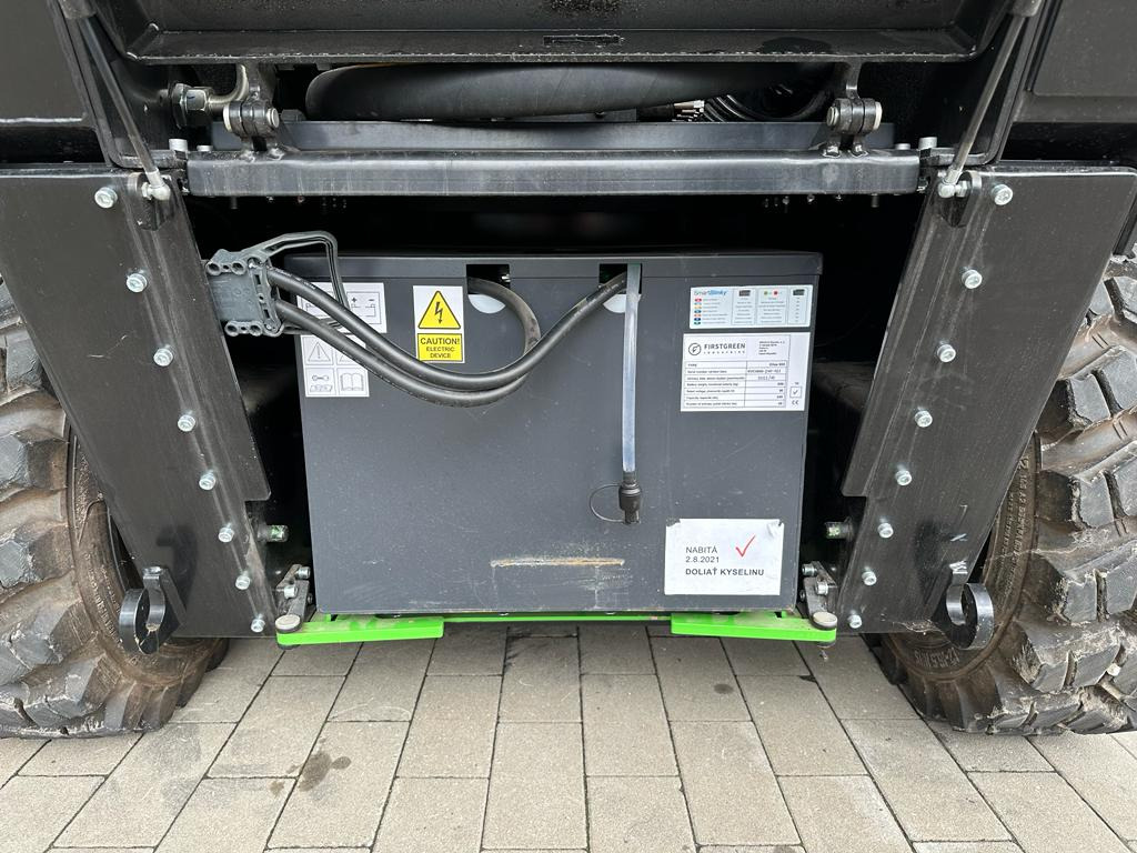 Minicargadora Firstgreen Elise 900: foto 10