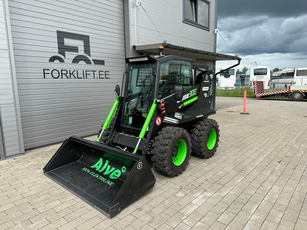 Firstgreen Elise 900 - Minicargadora: foto 1 Firstgreen Elise 900 - Minicargadora: foto 1