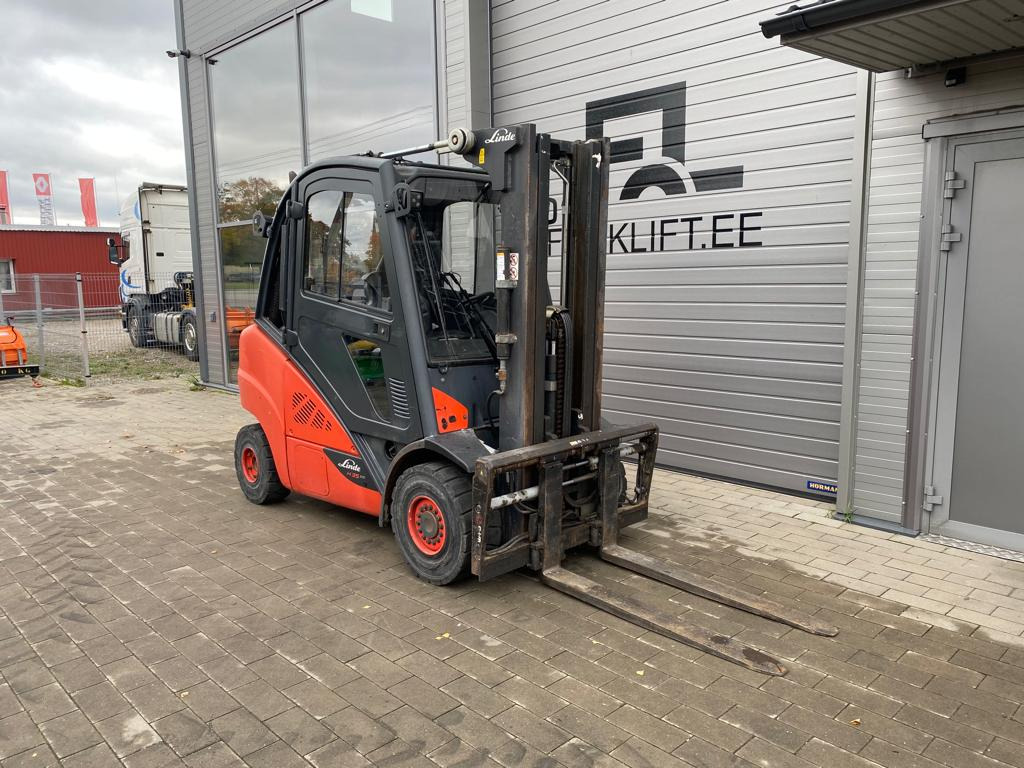 Linde H35D - Carretilla elevadora diésel: foto 2 Linde H35D - Carretilla elevadora diésel: foto 2