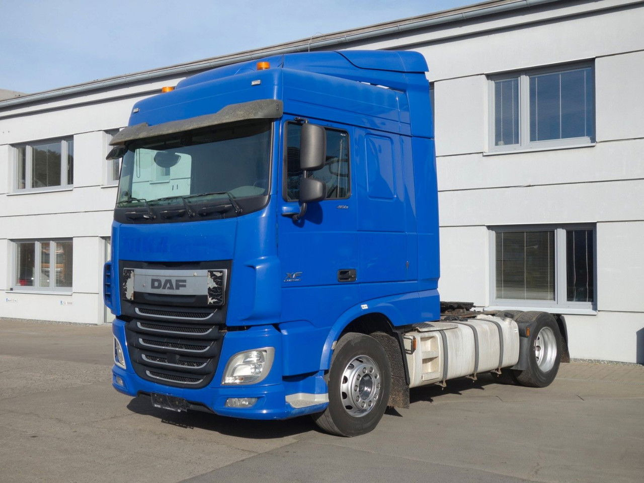 DAF XF 105.460 SC E6, Standard - Cabeza tractora: foto 1 DAF XF 105.460 SC E6, Standard - Cabeza tractora: foto 1